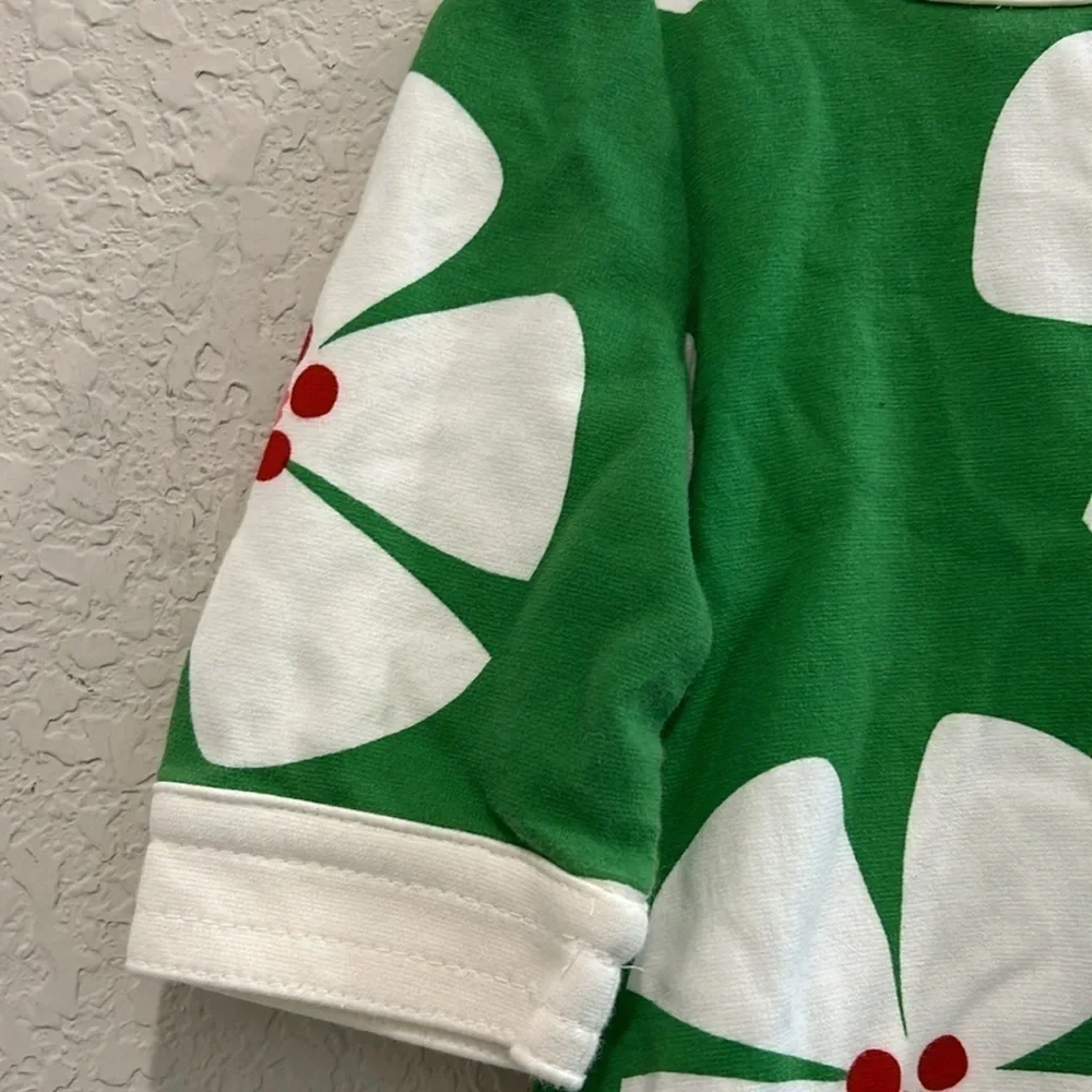 Green gap baby dress size two years white flower pattern green and gold buttons
